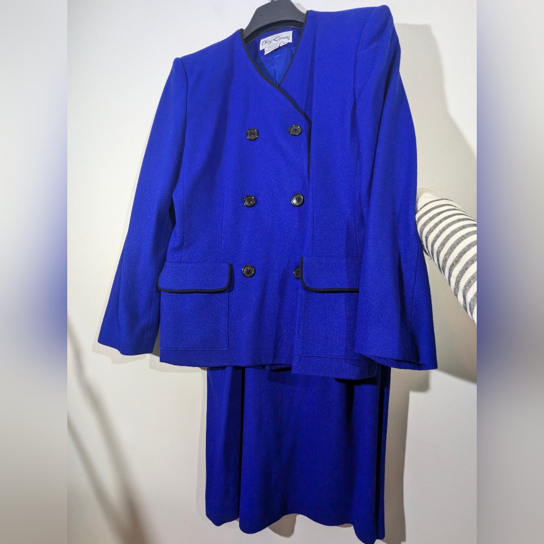 Wool Oleg Cassini Two Piece Suit Size 12 Blue Navy